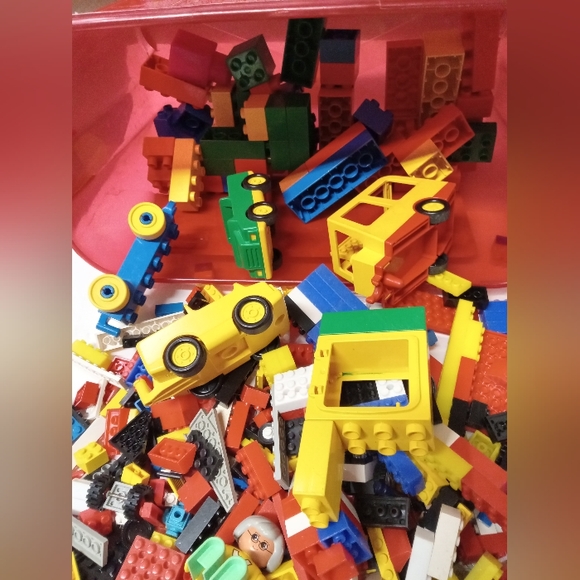 Large Mix Lego & Mega block Lot with Automobiles & Characters - Picture 10 of 10